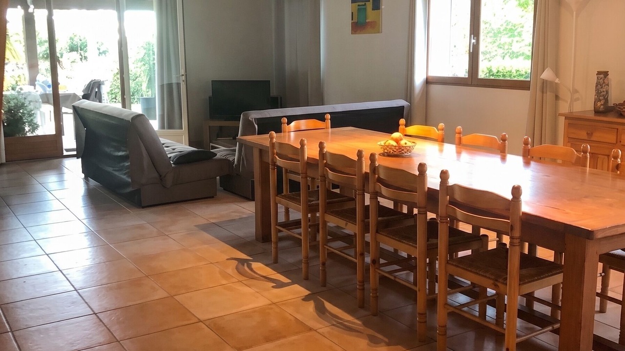 Photo of Livingroom in Rocher