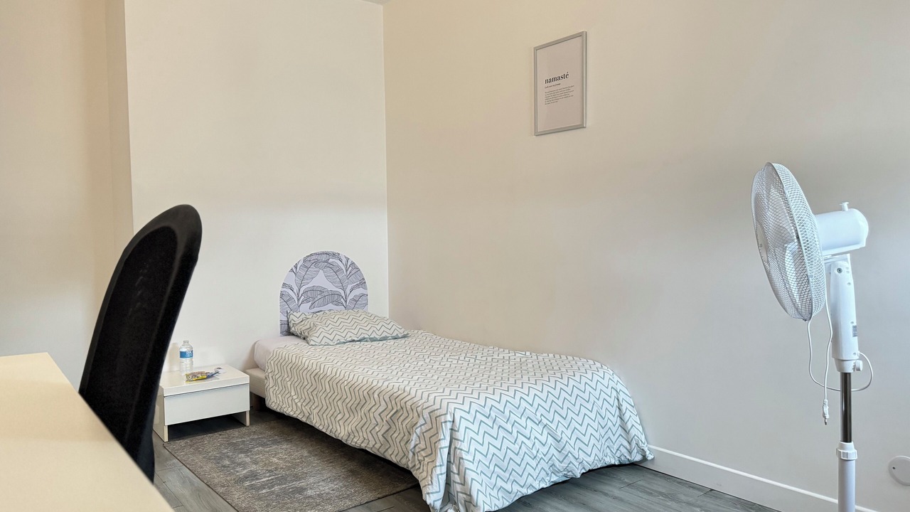 Photo of Bedroom in Courcouronnes