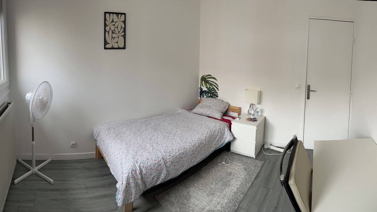 Photo of Bedroom in Courcouronnes