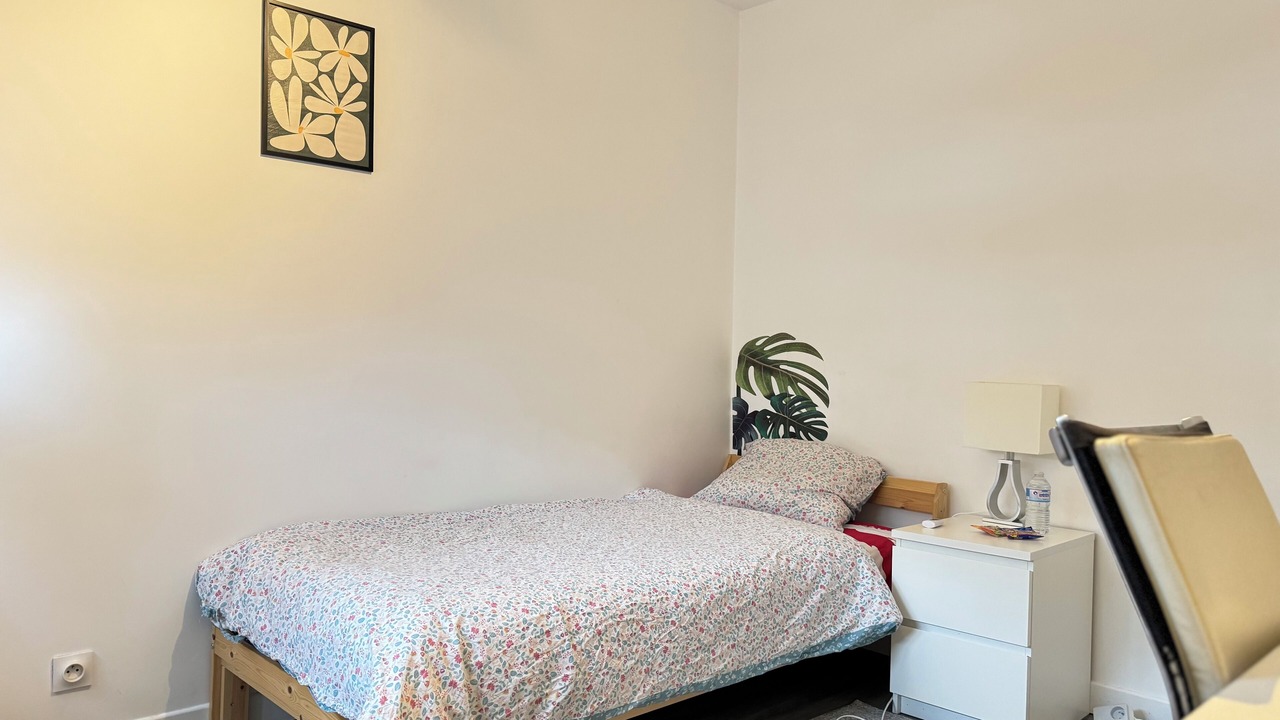 Photo of Bedroom in Courcouronnes