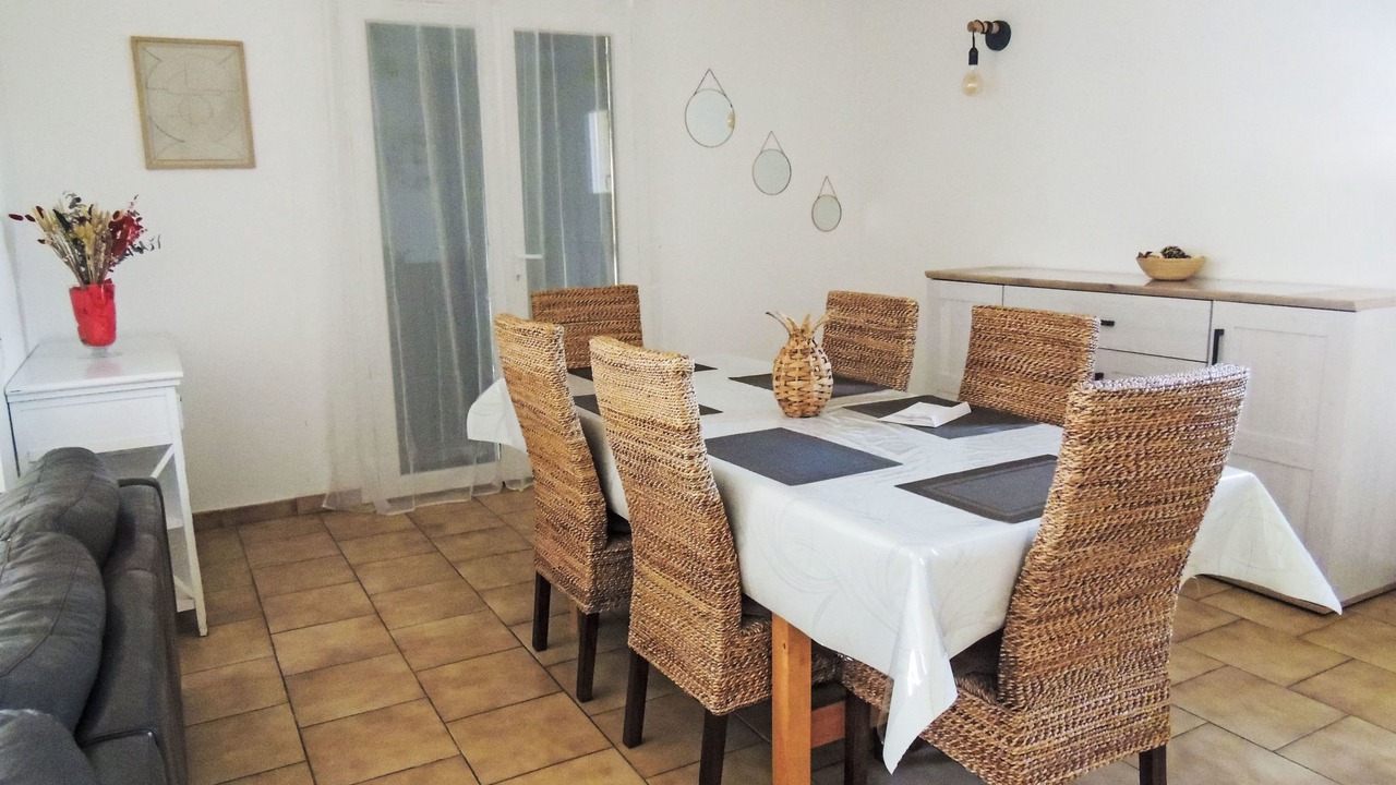 Photo of Livingroom in Mazan