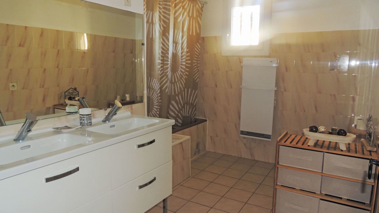 Photo of Bathroom in Mazan