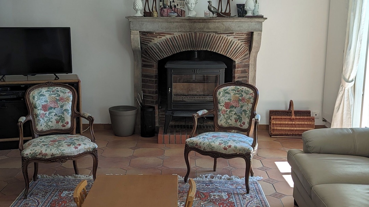 Photo of Livingroom in Rouvray (Cote-d'Or)