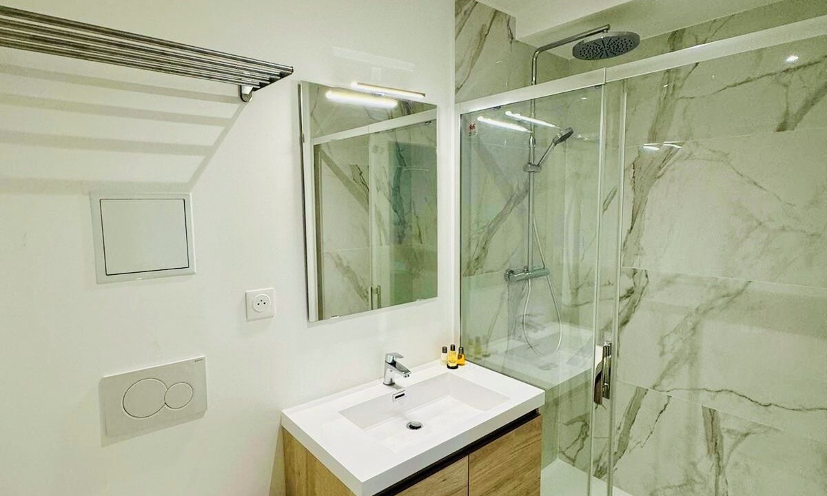 Photo of Bathroom in Antony