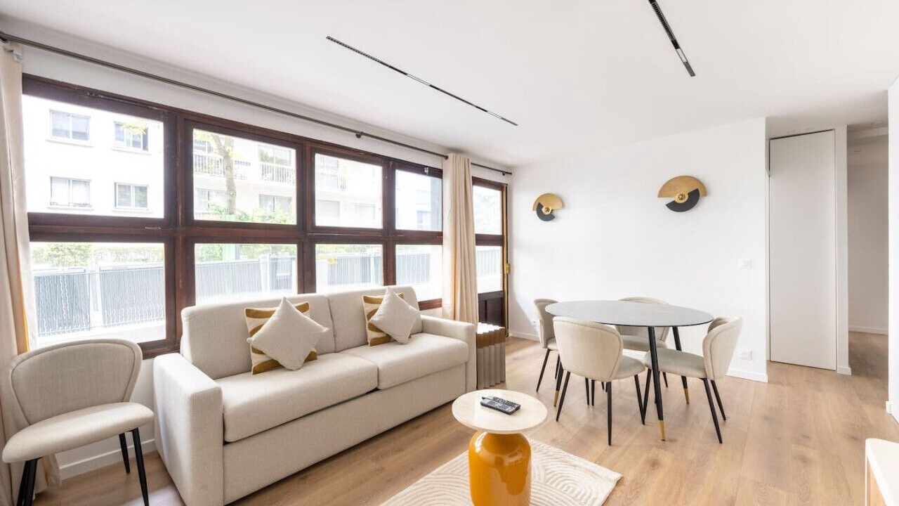 Photo of Livingroom in 20th Arrondissement