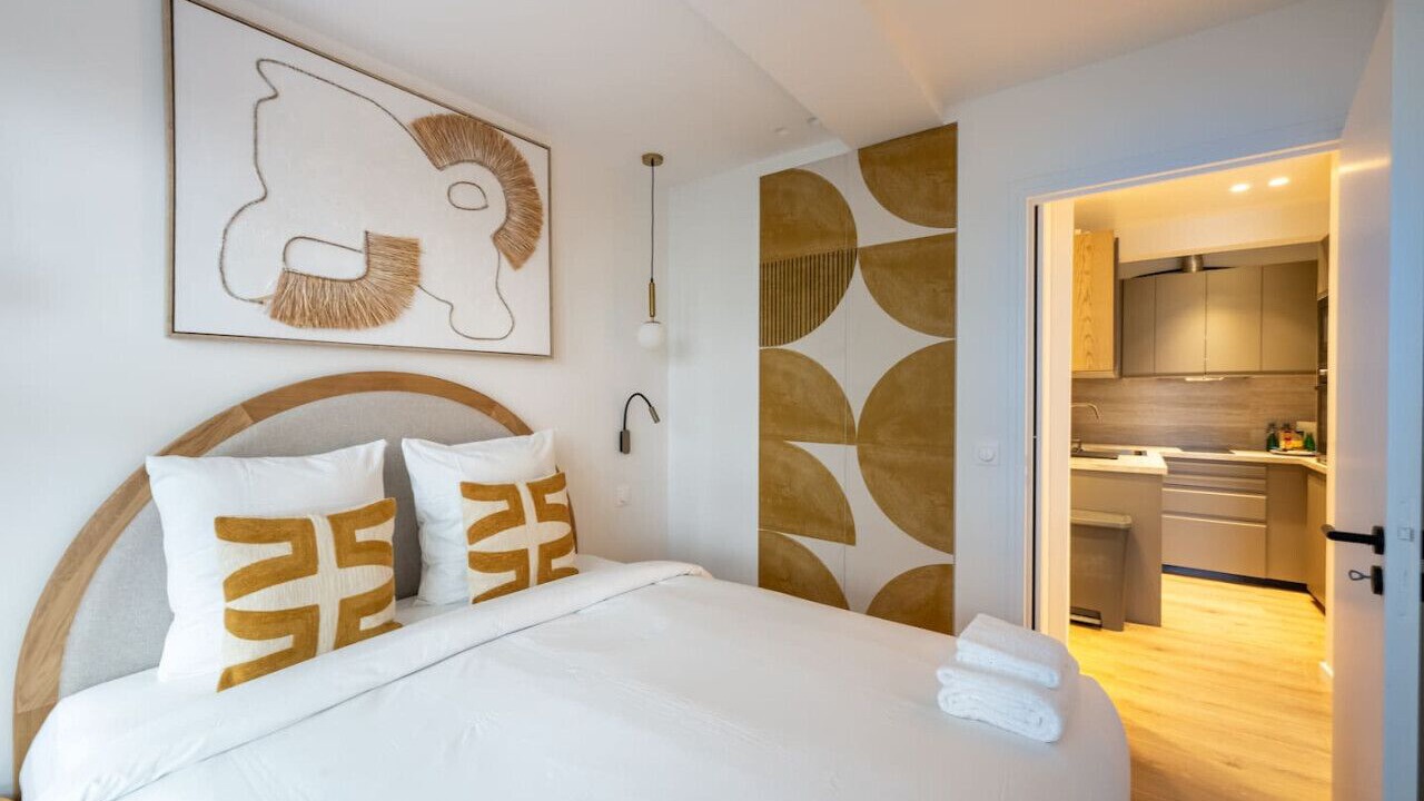 Photo of Bedroom in 20th Arrondissement
