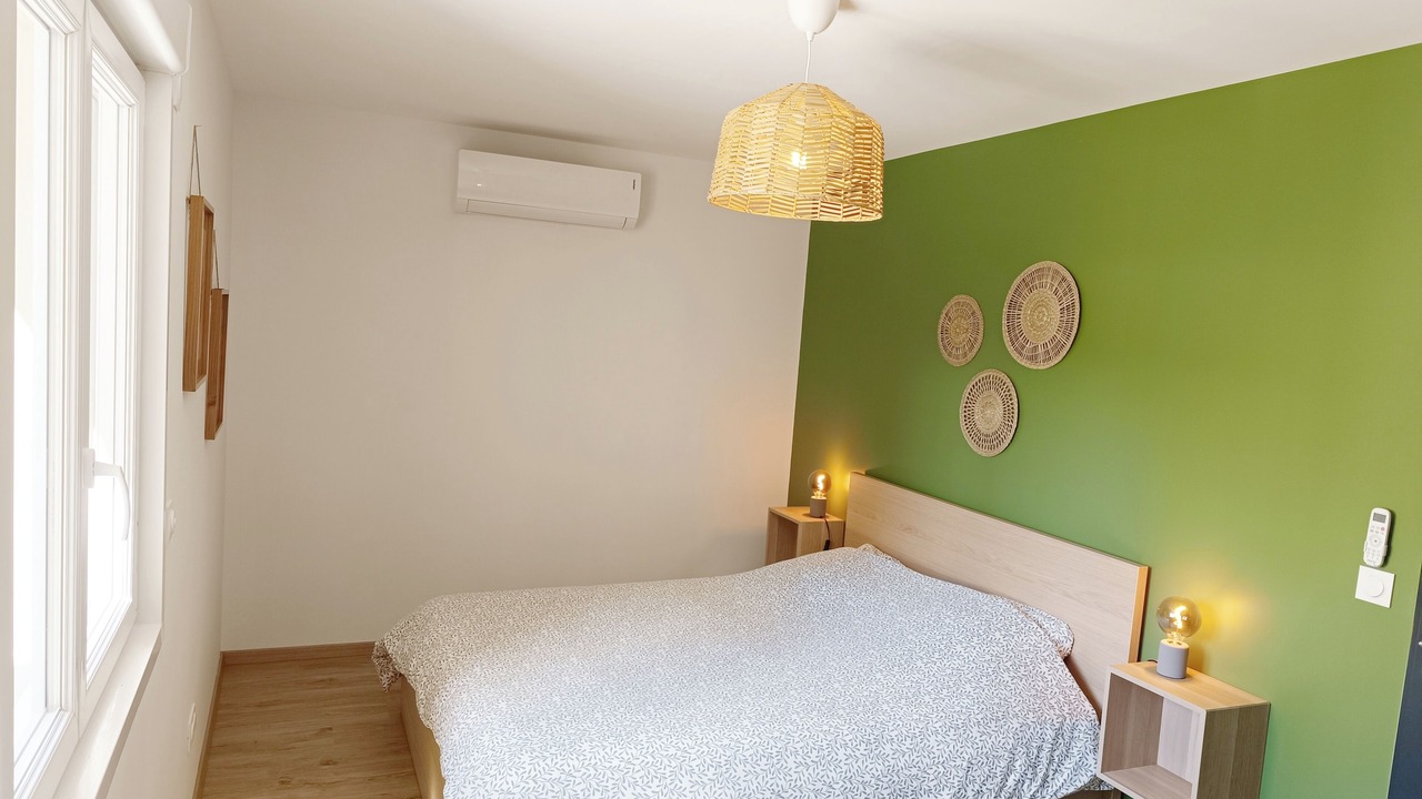 Photo of Bedroom in Matour