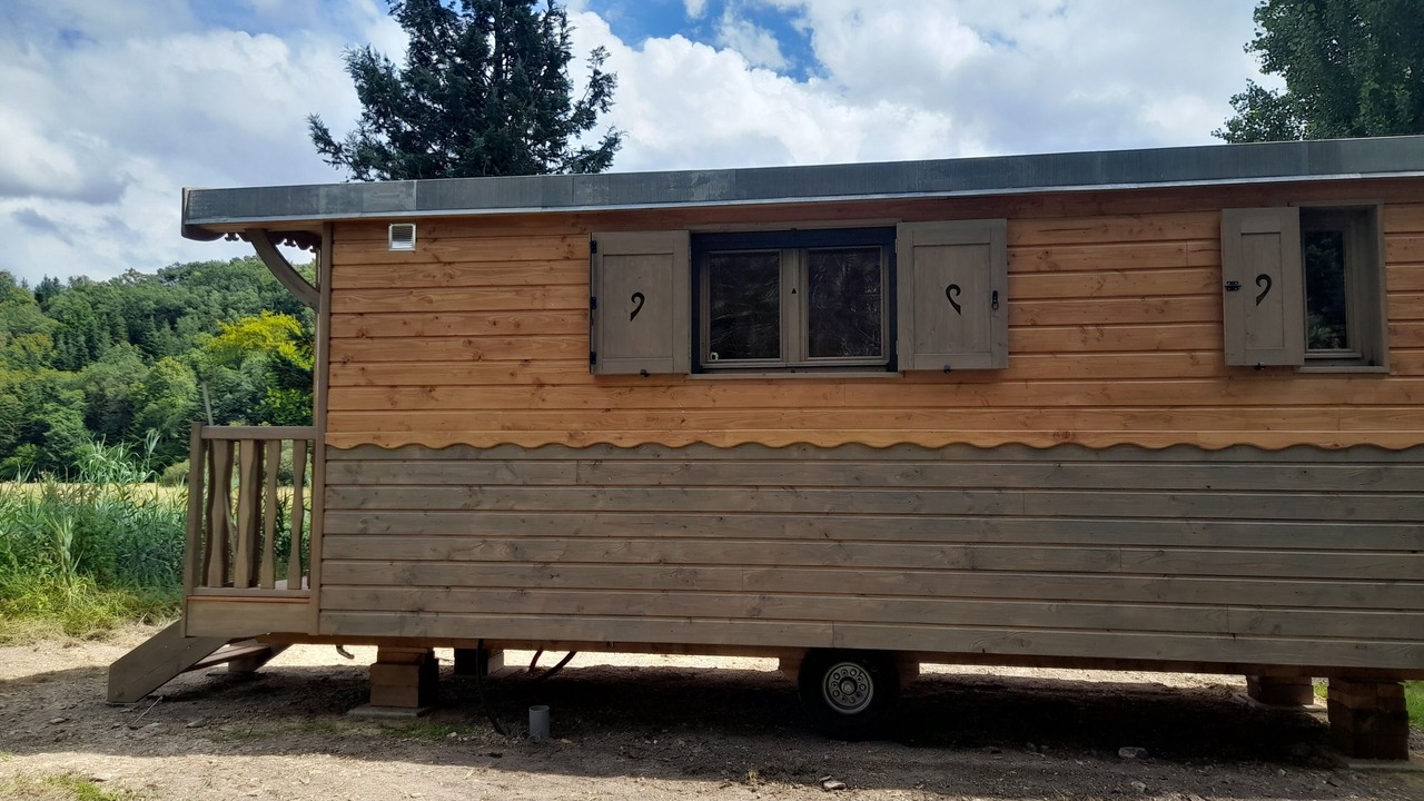 Photo of Outdoor in Druyes-les-Belles-Fontaines