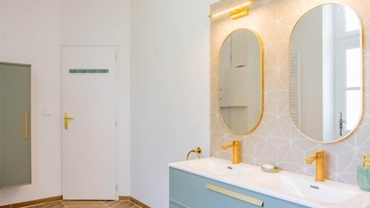Photo of Bathroom in Saint-Martin-en-Bresse