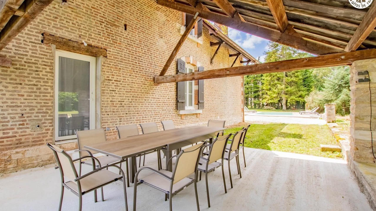 Photo of Outdoor in Saint-Martin-en-Bresse