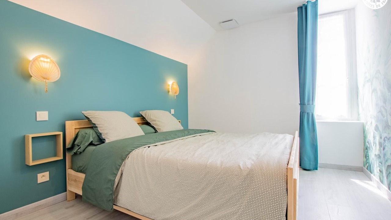 Photo of Bedroom in Saint-Martin-en-Bresse