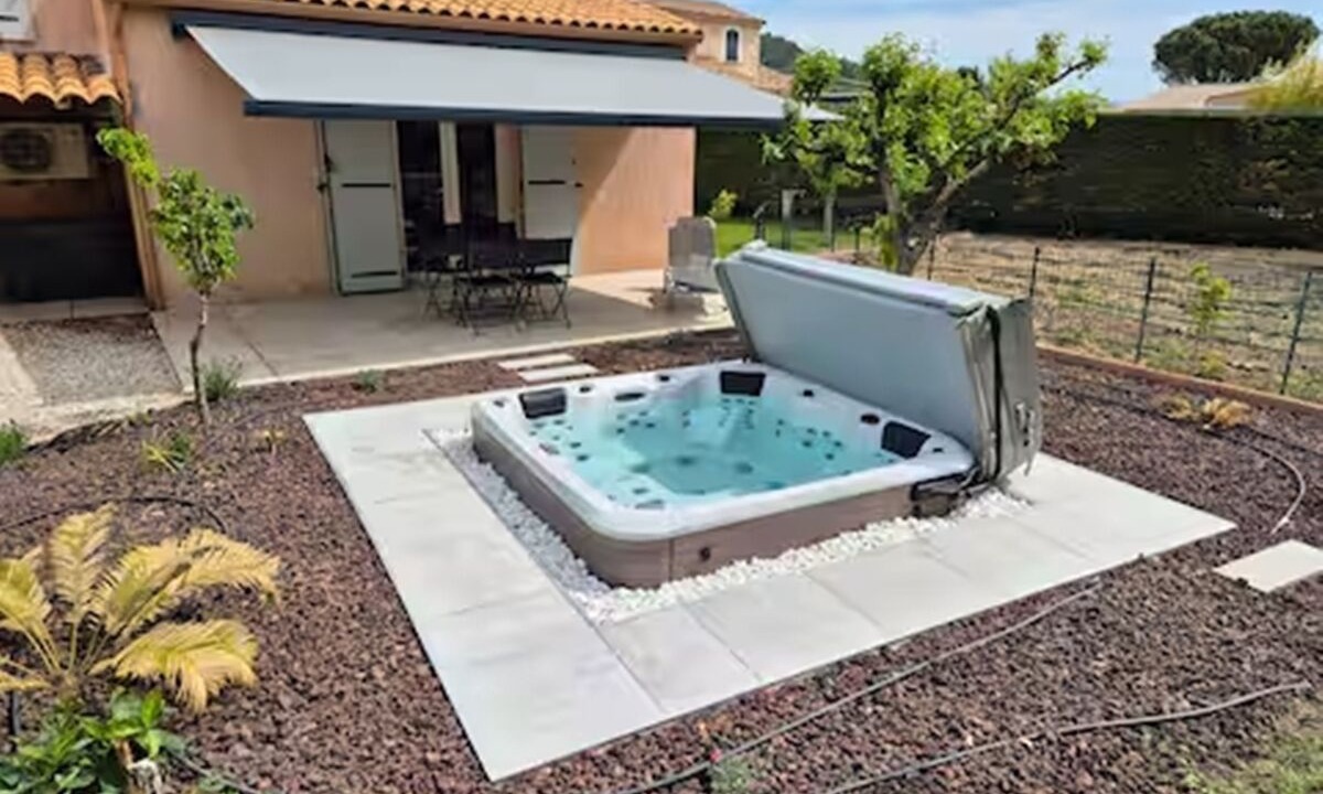 Photo of Outdoor in Saint-Paul-Trois-Chateaux
