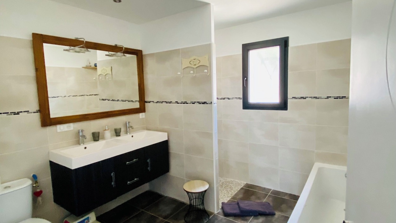Photo of Bathroom in Mazan