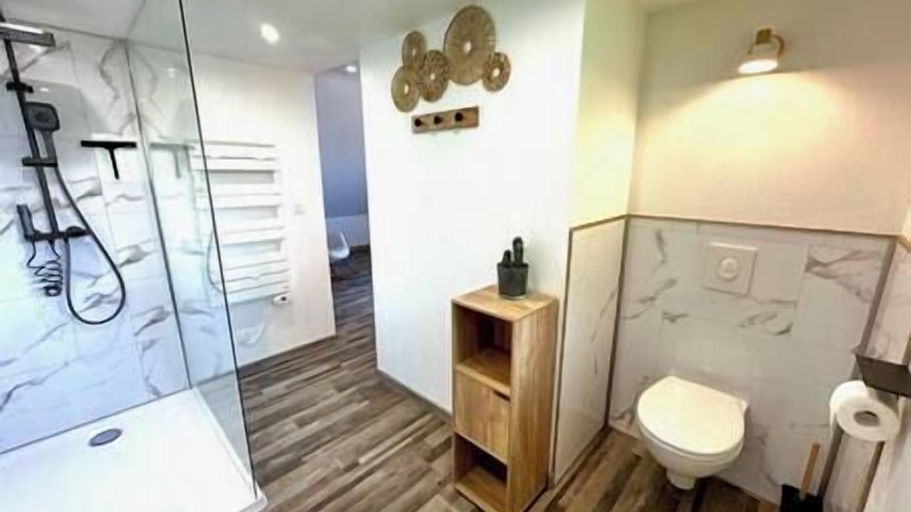 Photo of Bathroom in Valuejols