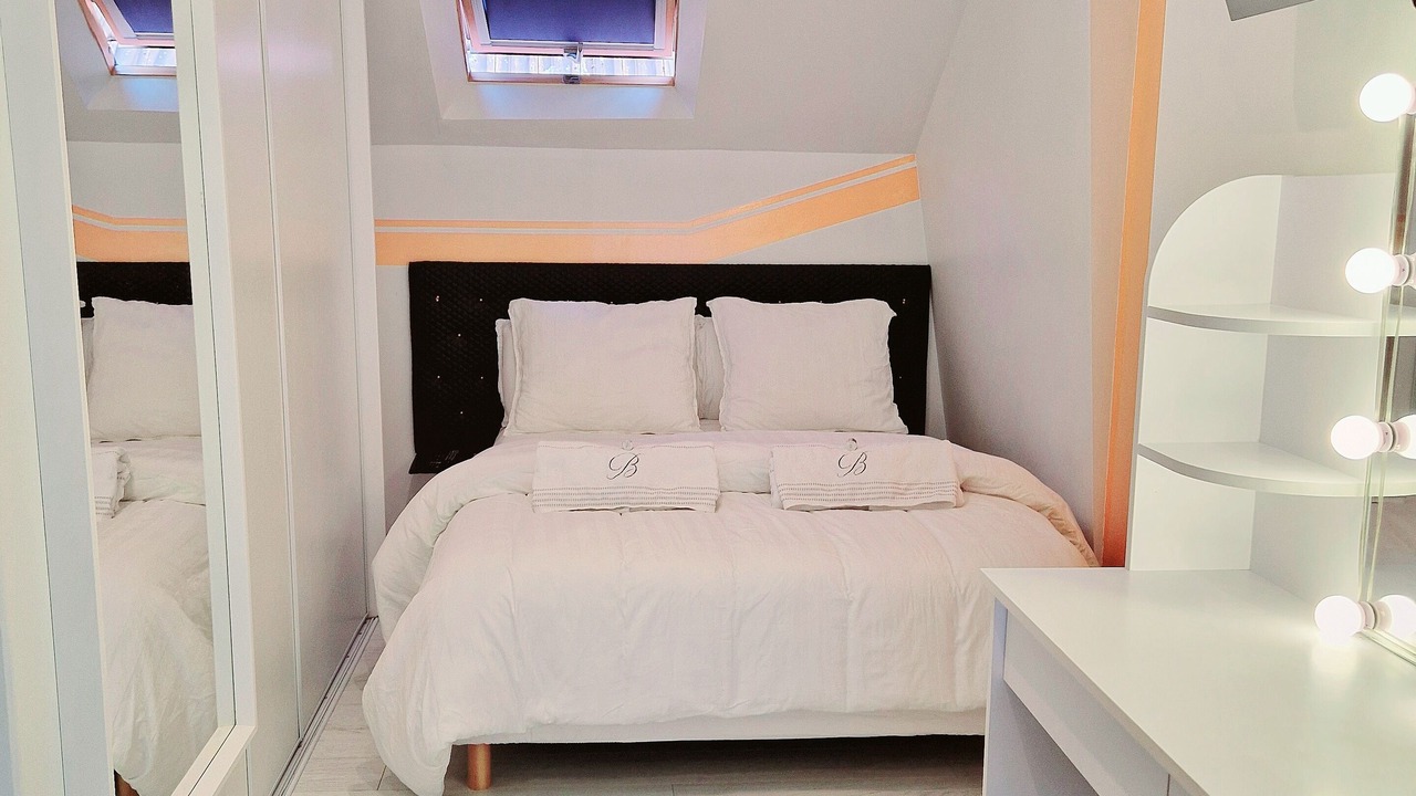 Photo of Bedroom in Epervans