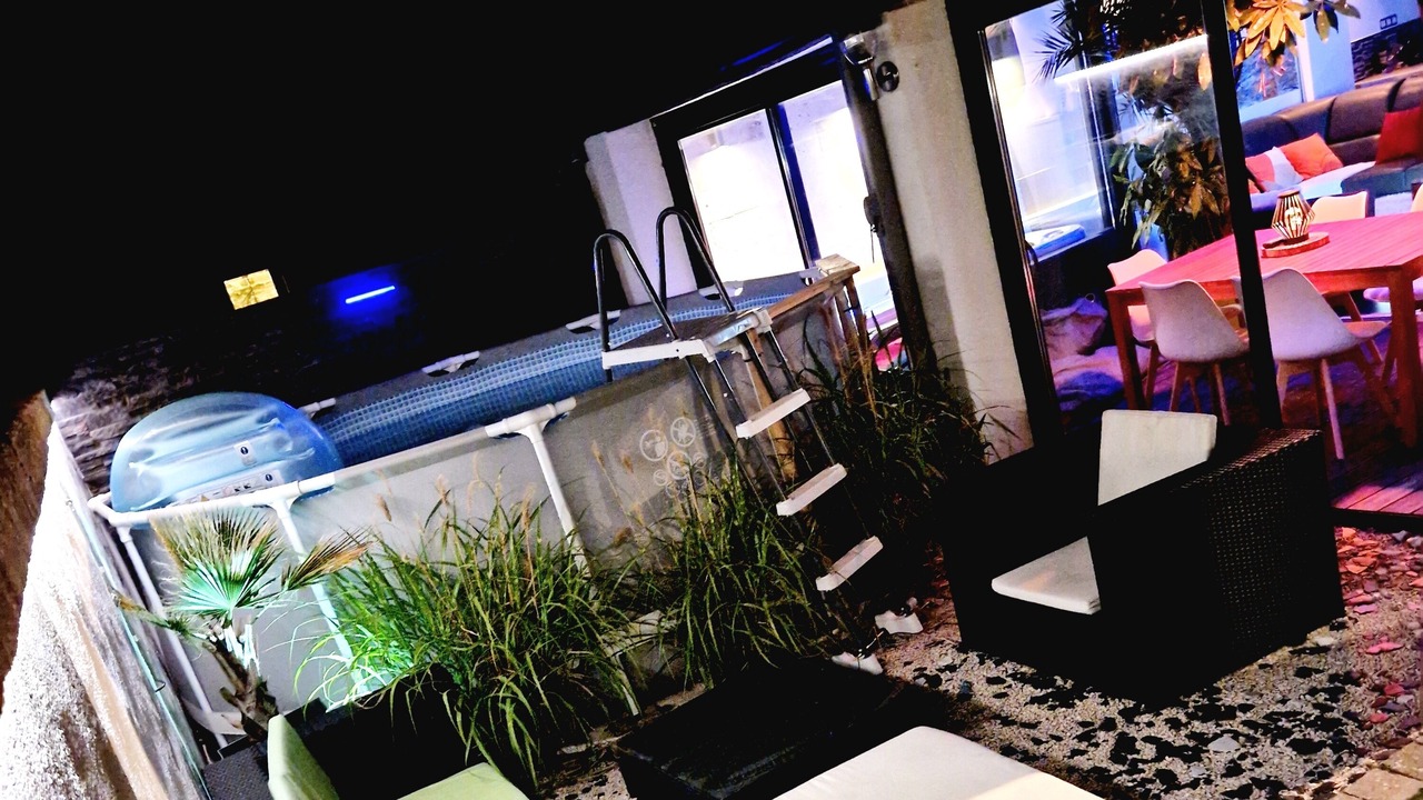 Photo of Patio Balcony in Epervans
