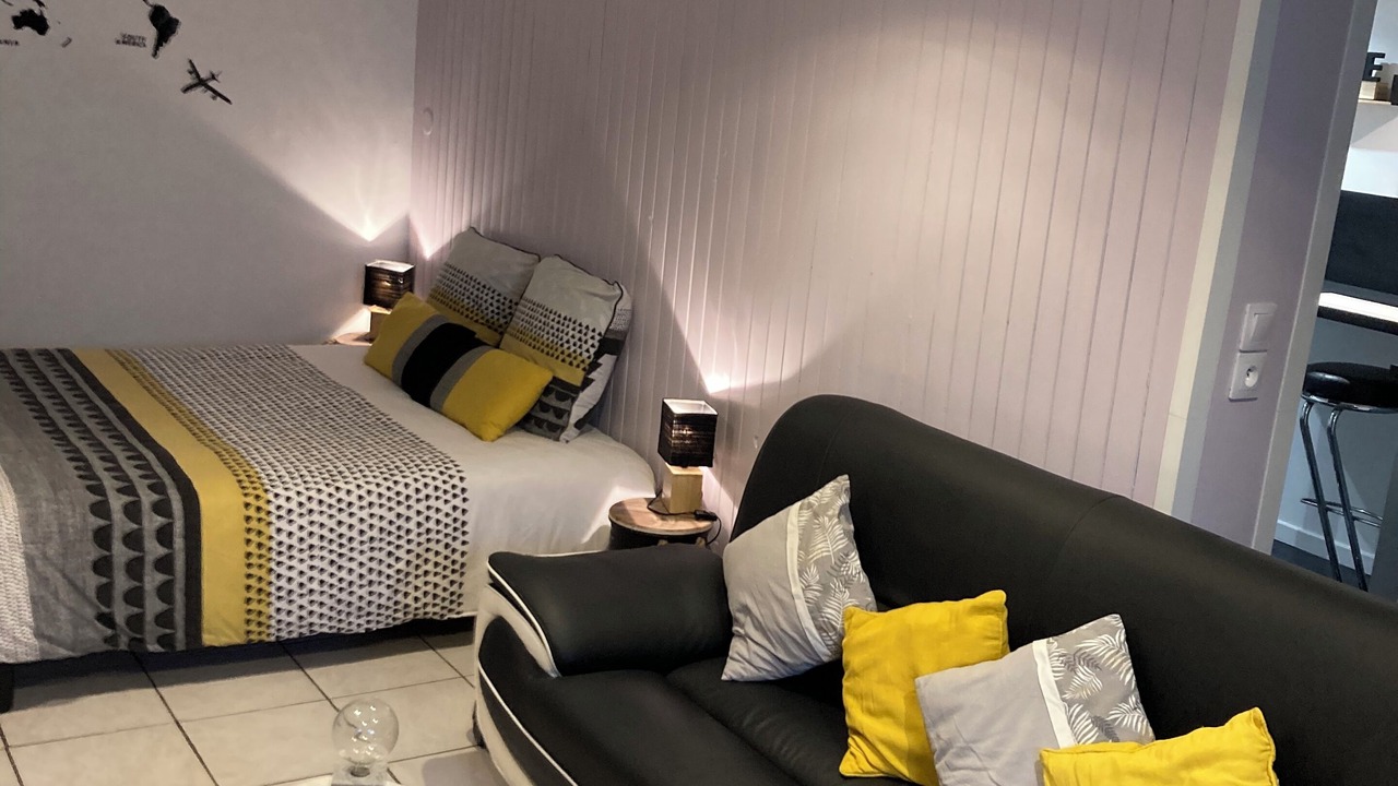 Photo of Bedroom in Frouard
