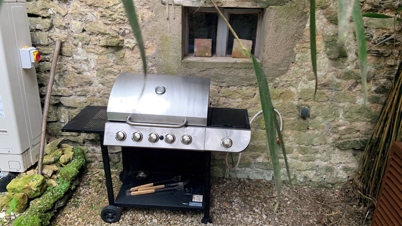 Photo of Outdoor in Druyes-les-Belles-Fontaines