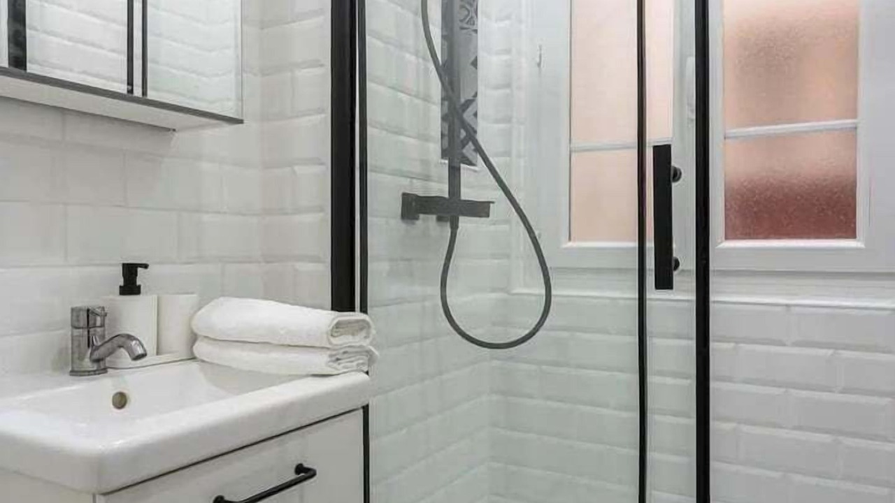 Photo of Bathroom in Belleville