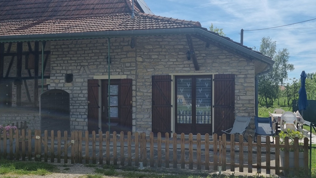 Photo of Outdoor in Montret