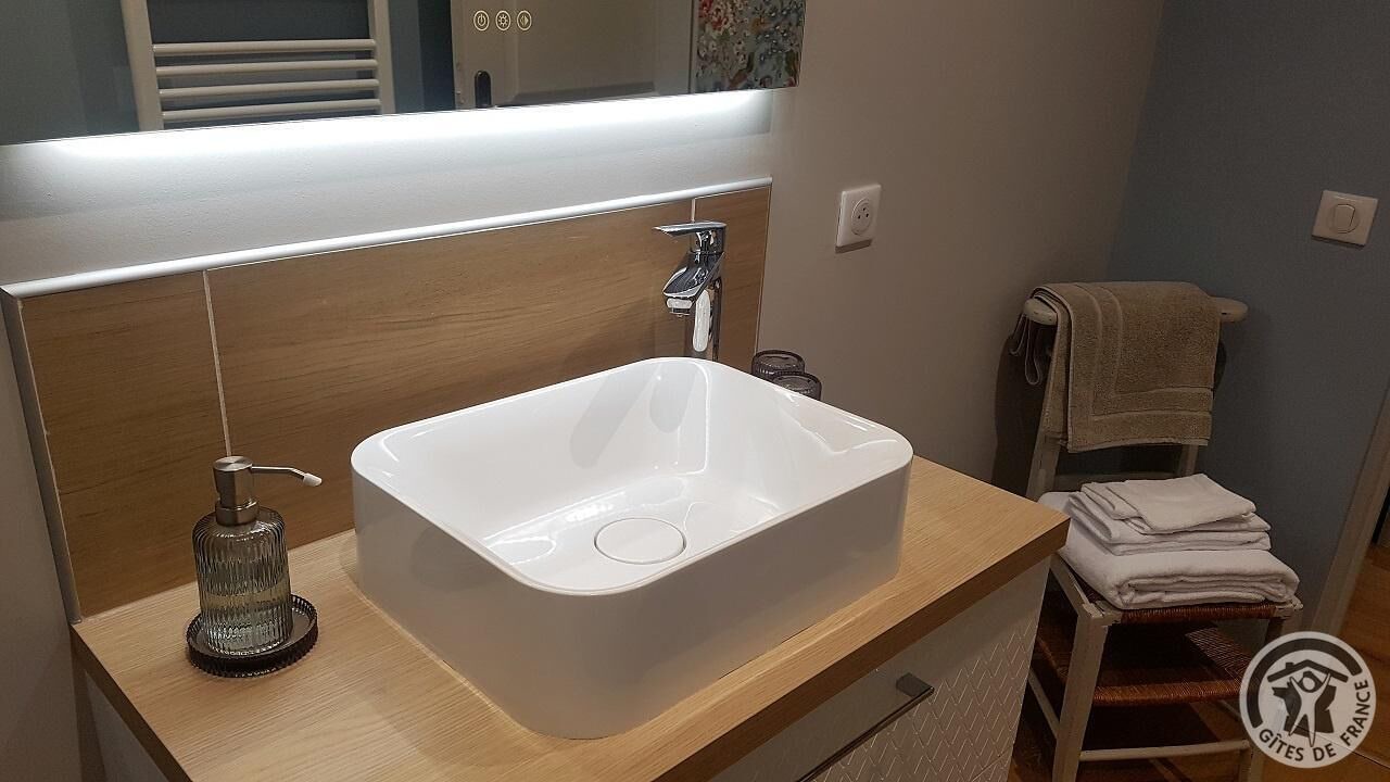 Photo of Bathroom in Regnie-Durette