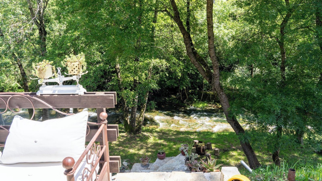 Photo of Outdoor in Alba-la-Romaine