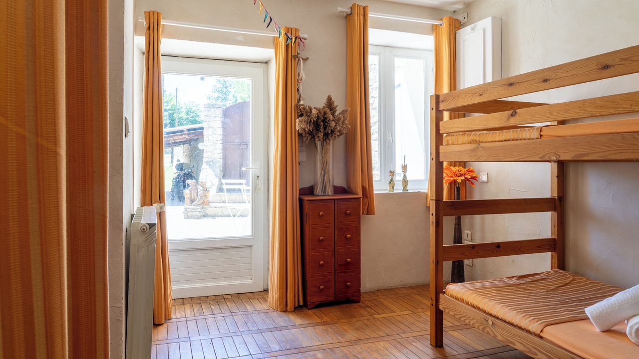Photo of Bedroom in Alba-la-Romaine