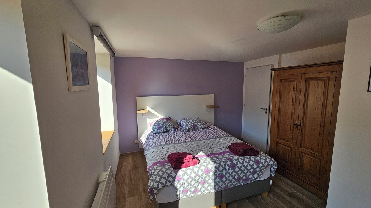 Photo of Bedroom in Aze