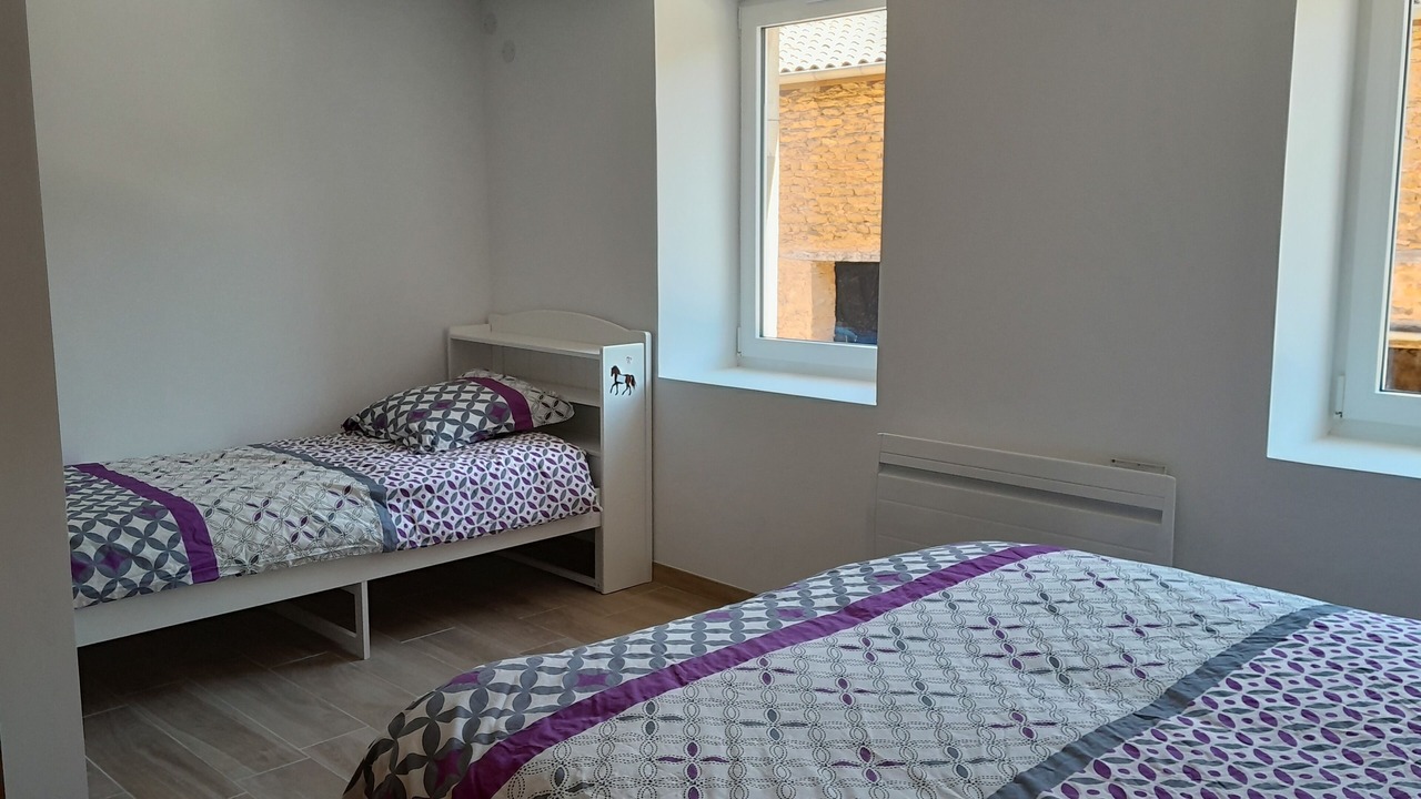 Photo of Bedroom in Aze