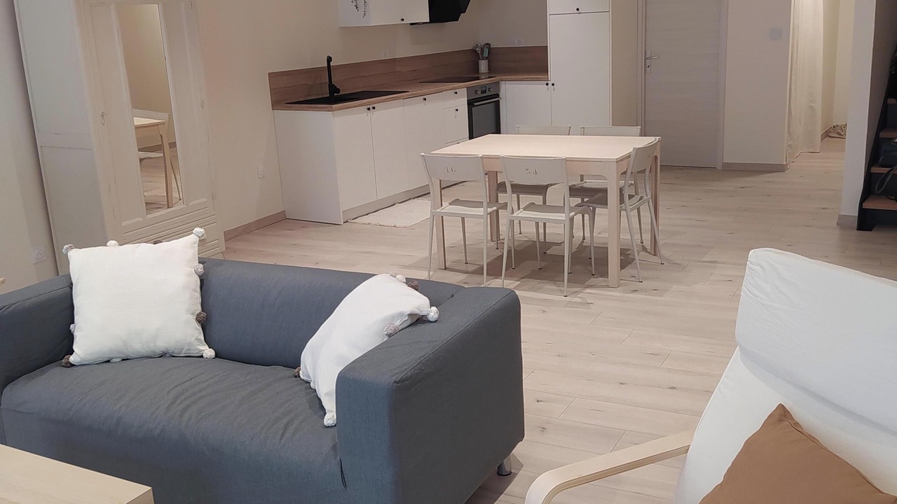 Photo of Livingroom in Parnans