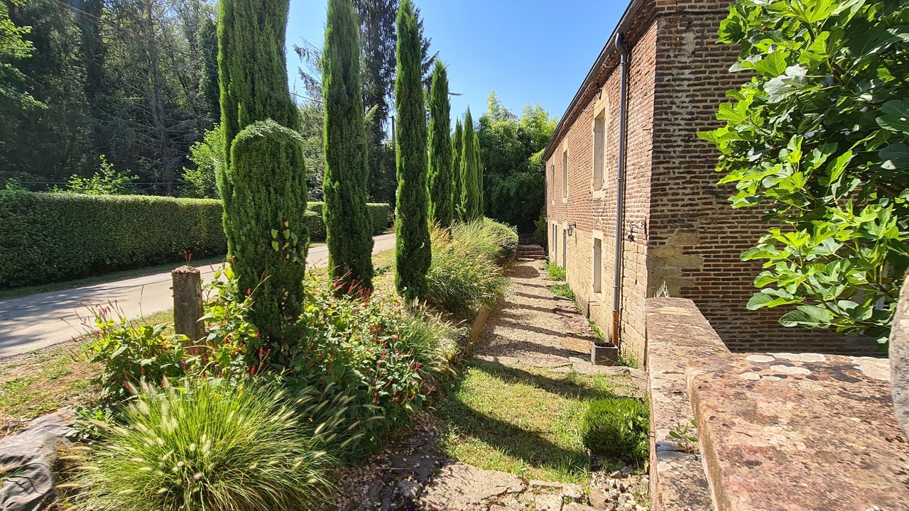 Photo of Outdoor in Saillenard