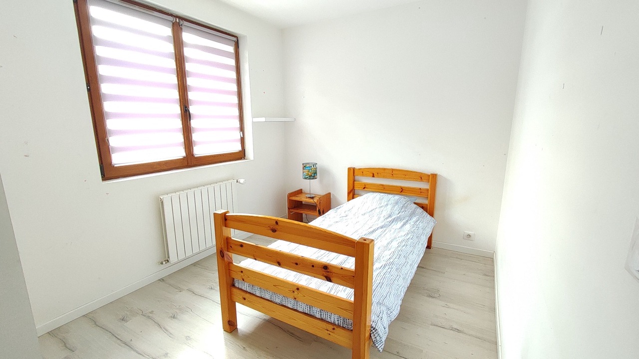 Photo of Bedroom in Nozay