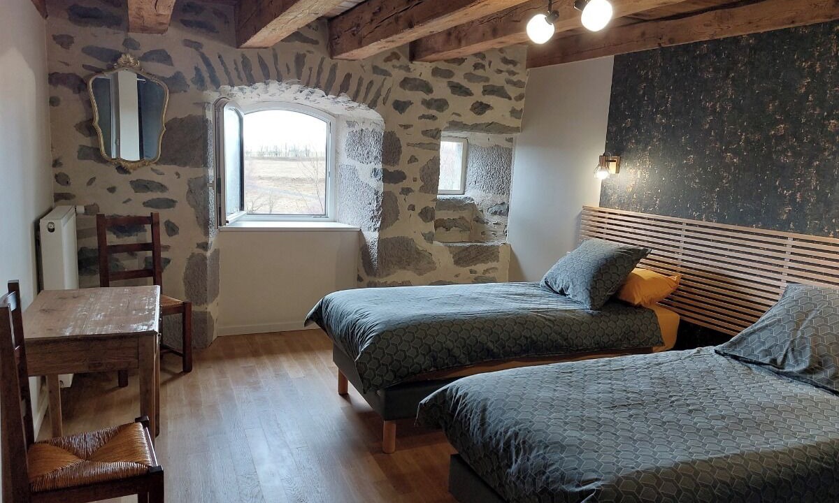 Photo of Bedroom in Valuejols