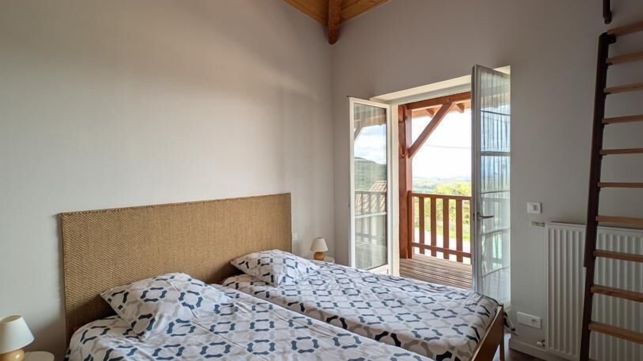Photo of Bedroom in Quincie-en-Beaujolais