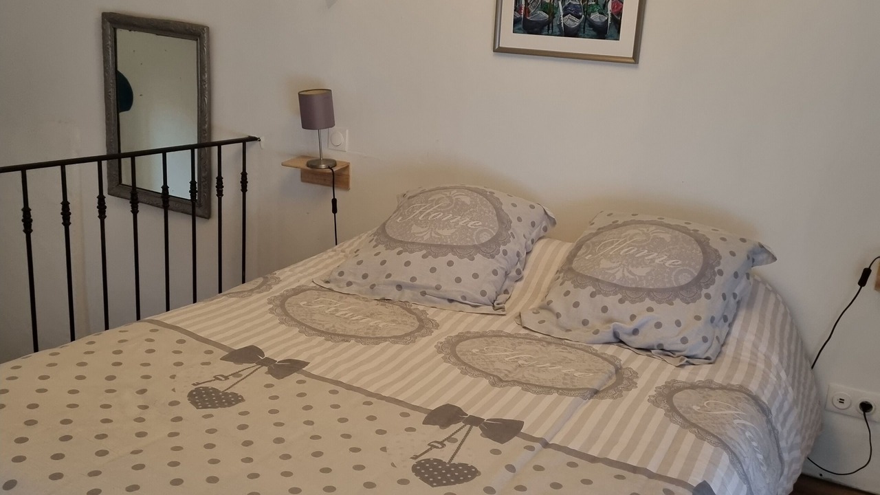 Photo of Bedroom in Mormoiron