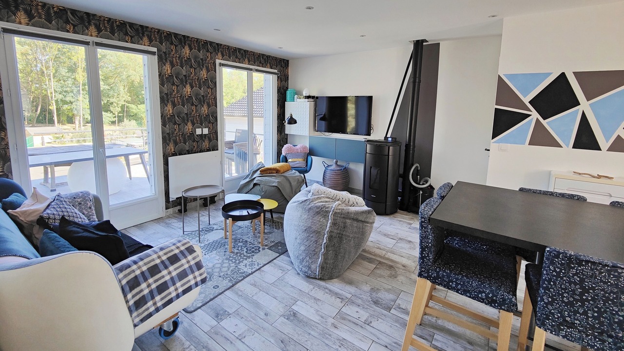 Photo of Livingroom in Egly