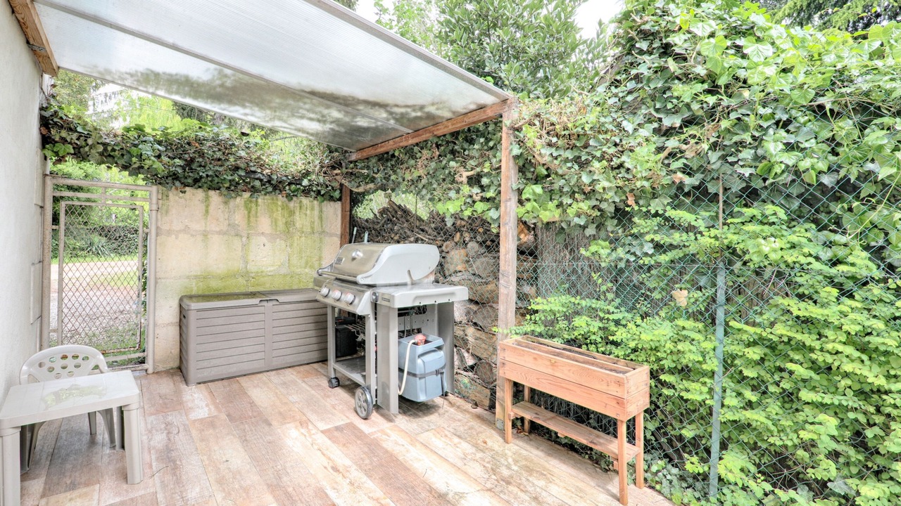 Photo of Outdoor in L'Hay-les-Roses