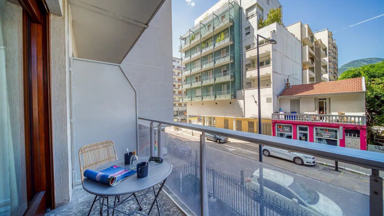 Photo of Outdoor in Quartier Exposition-Bajatiere
