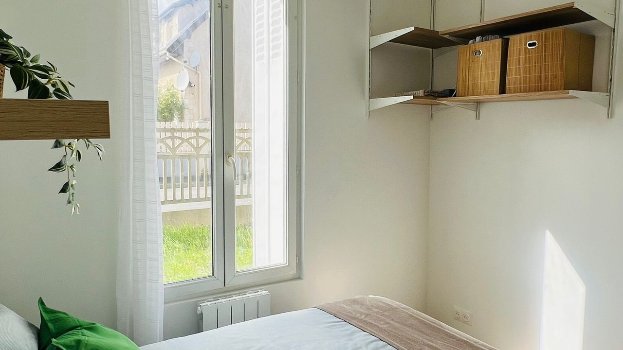 Photo of Bedroom in Orly