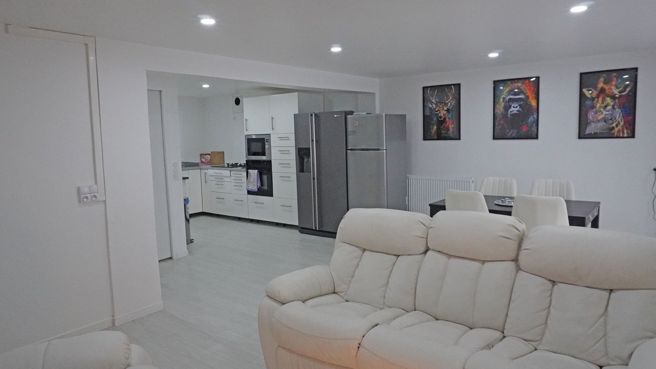 Photo of Livingroom in Mons - Plaine basse