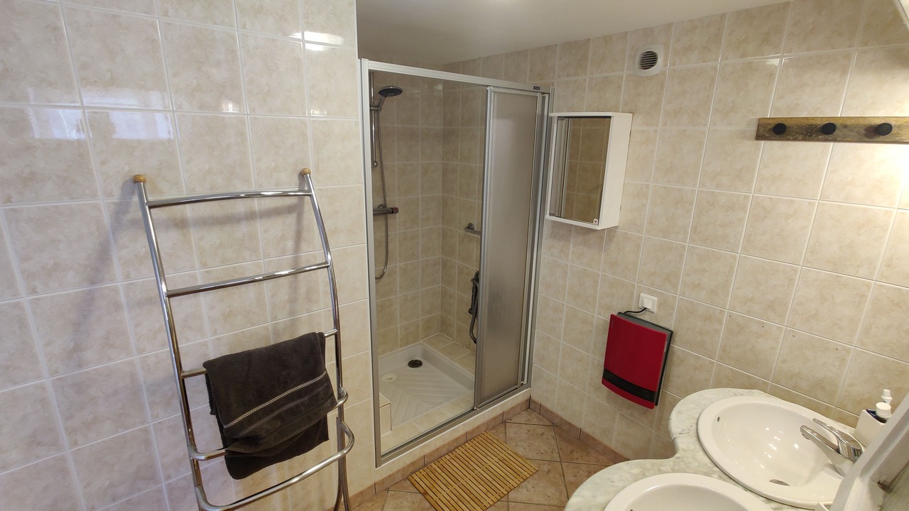 Photo of Bathroom in Grandval