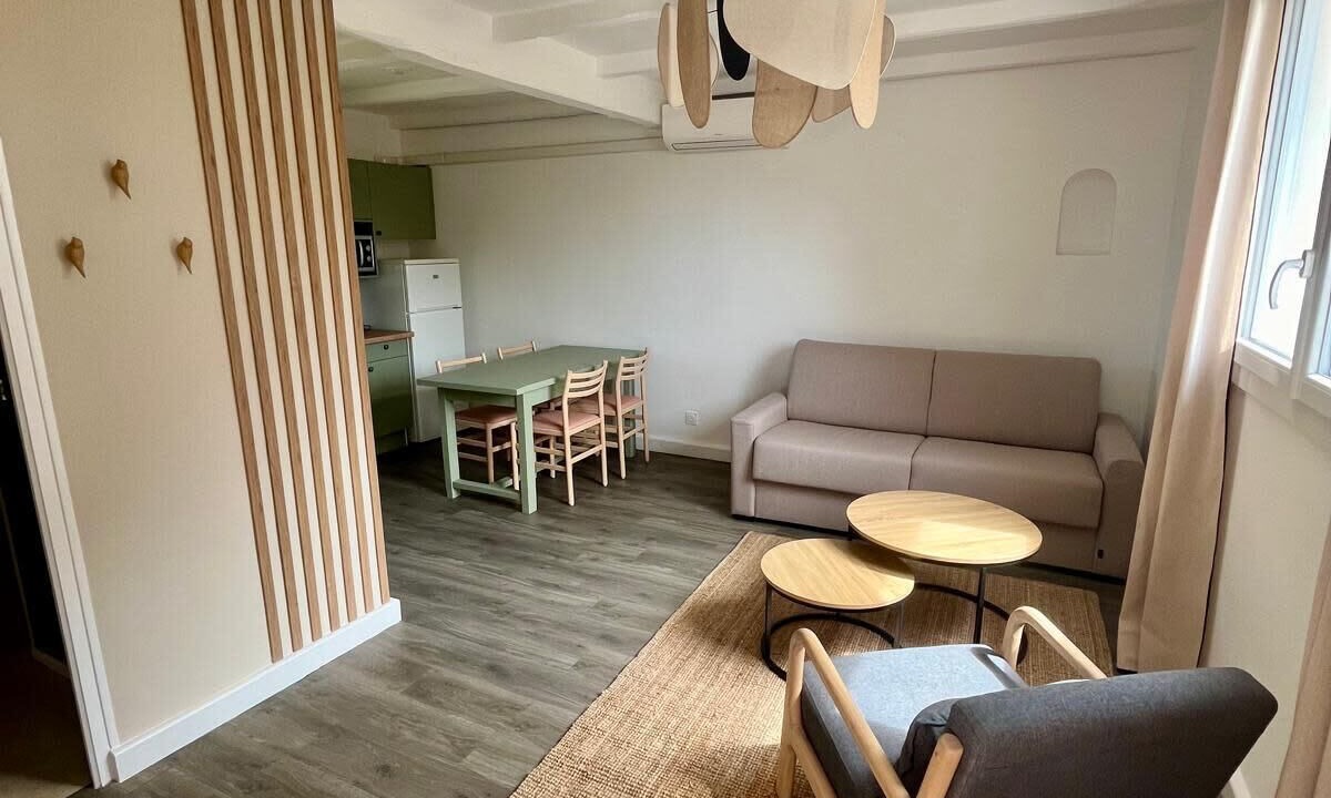 Photo of Livingroom in La Roque-sur-Pernes