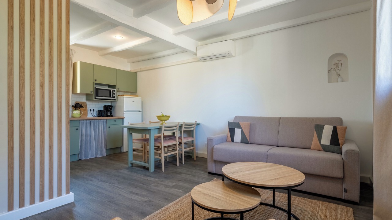 Photo of Livingroom in La Roque-sur-Pernes