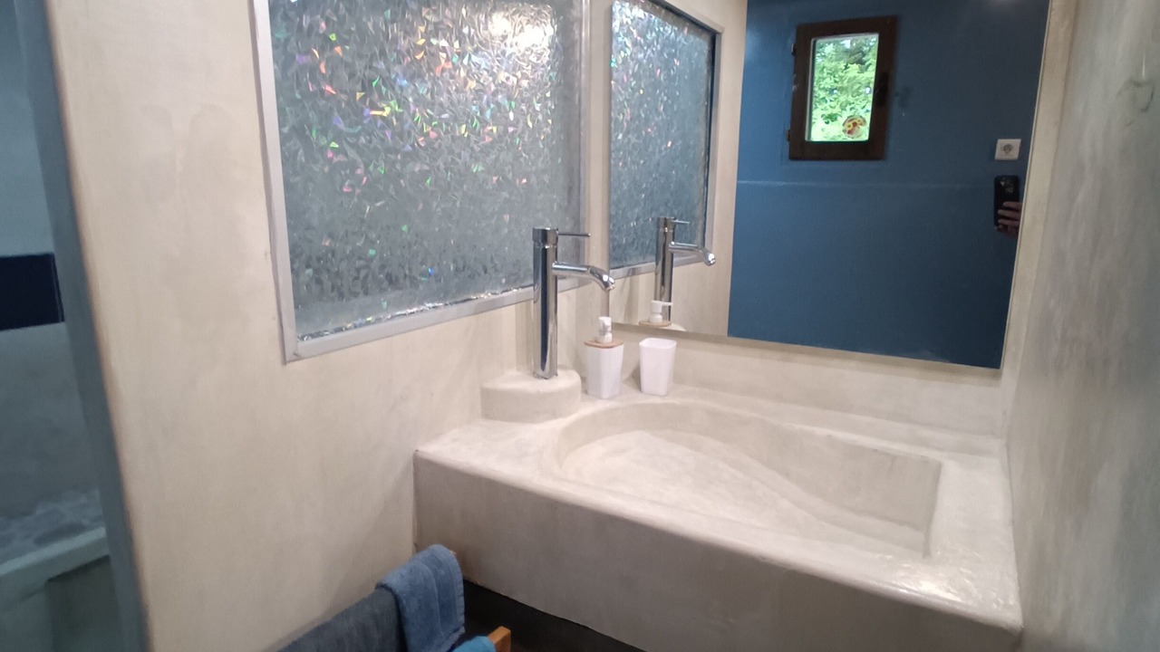Photo of Bathroom in L'Hopital-du-Grosbois