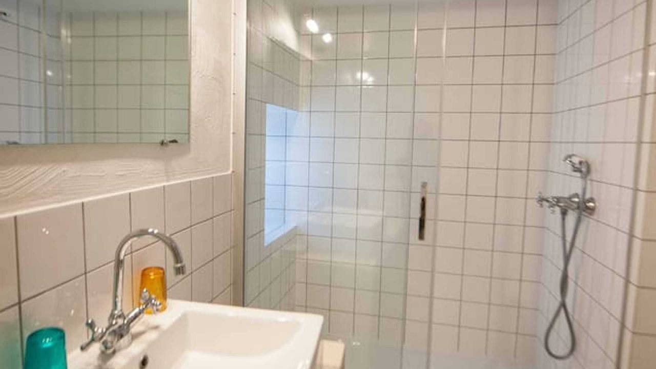 Photo of Bathroom in Valaurie