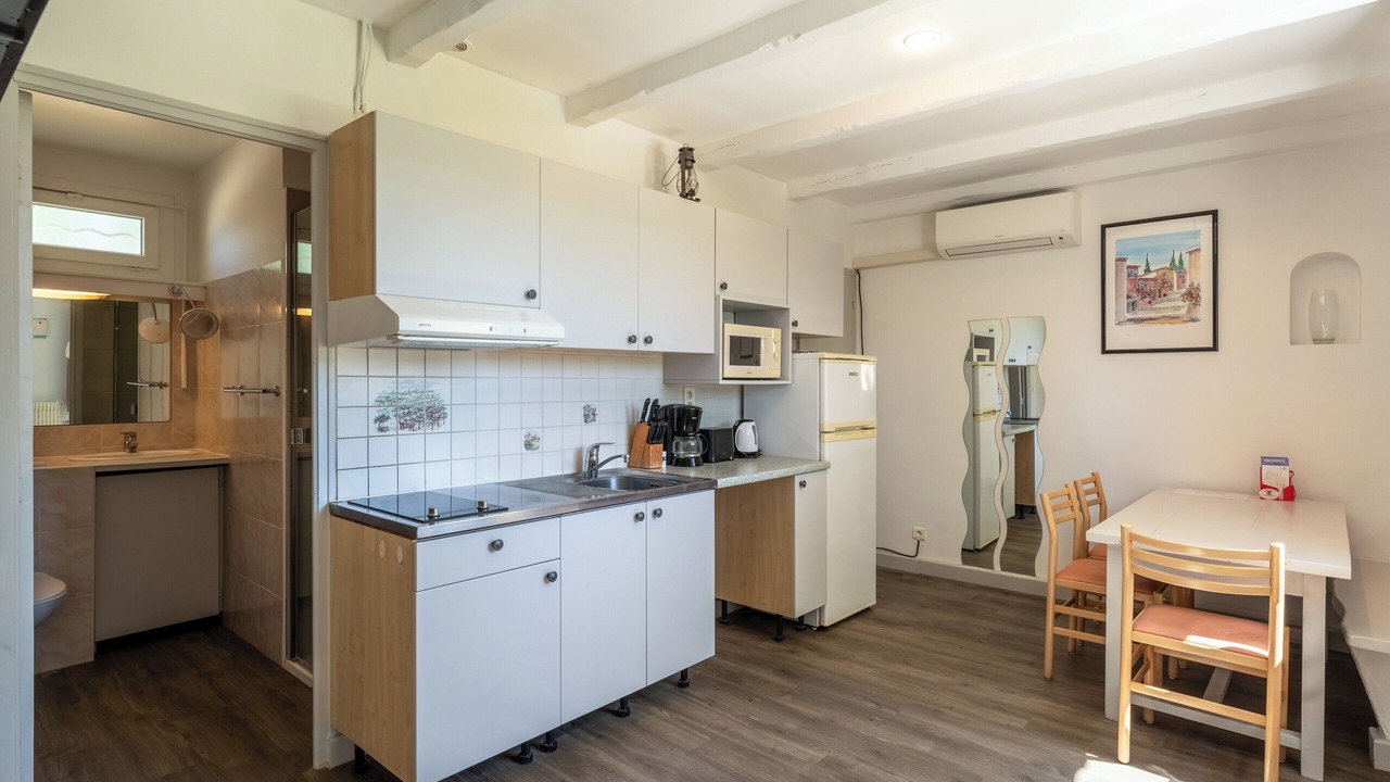 Photo of Kitchen in La Roque-sur-Pernes