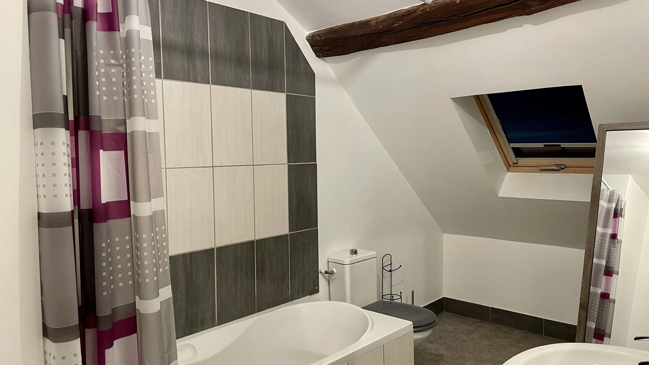 Photo of Bathroom in Imphy