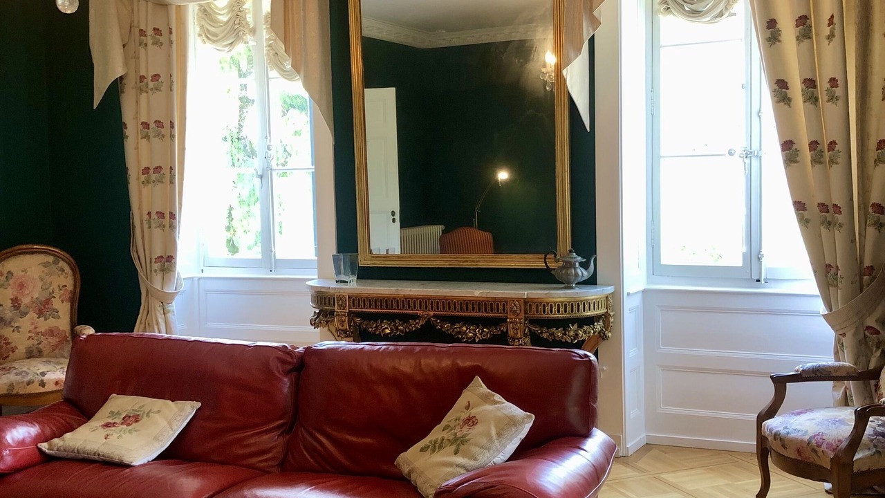 Photo of Livingroom in Nevy-sur-Seille