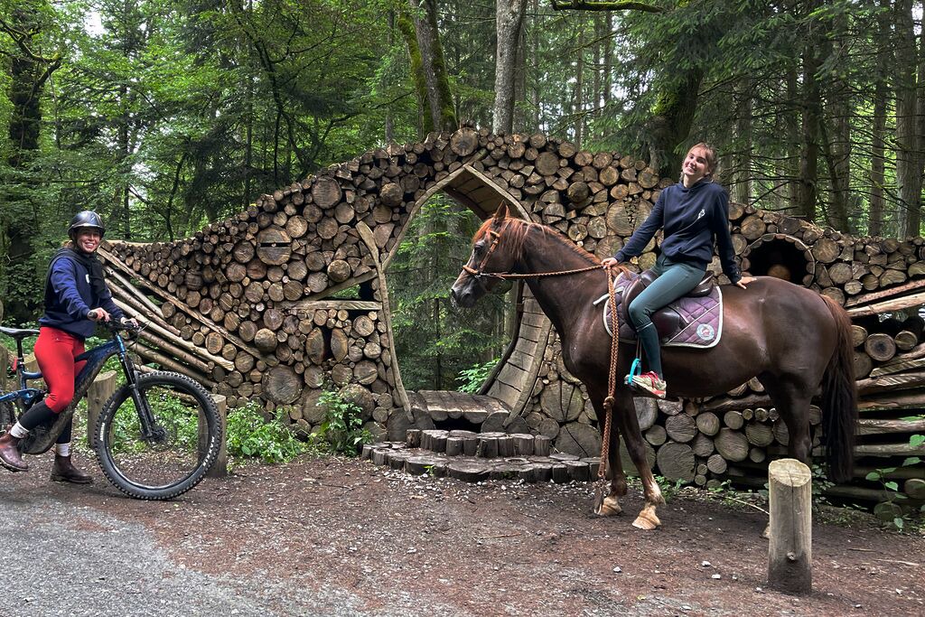 Photo of Outdoor in Saint-Cyr-le-Chatoux