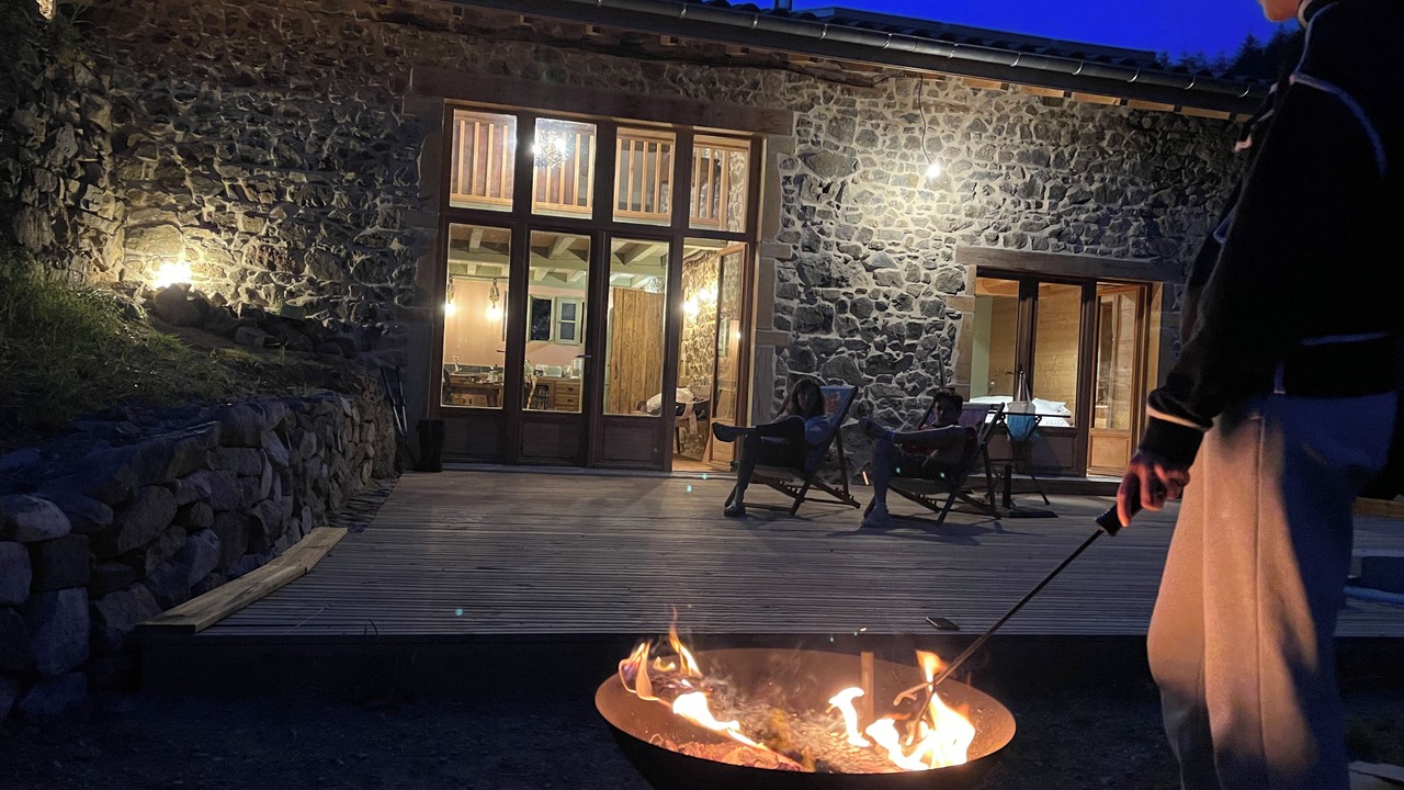 Photo of Patio Balcony in Saint-Cyr-le-Chatoux